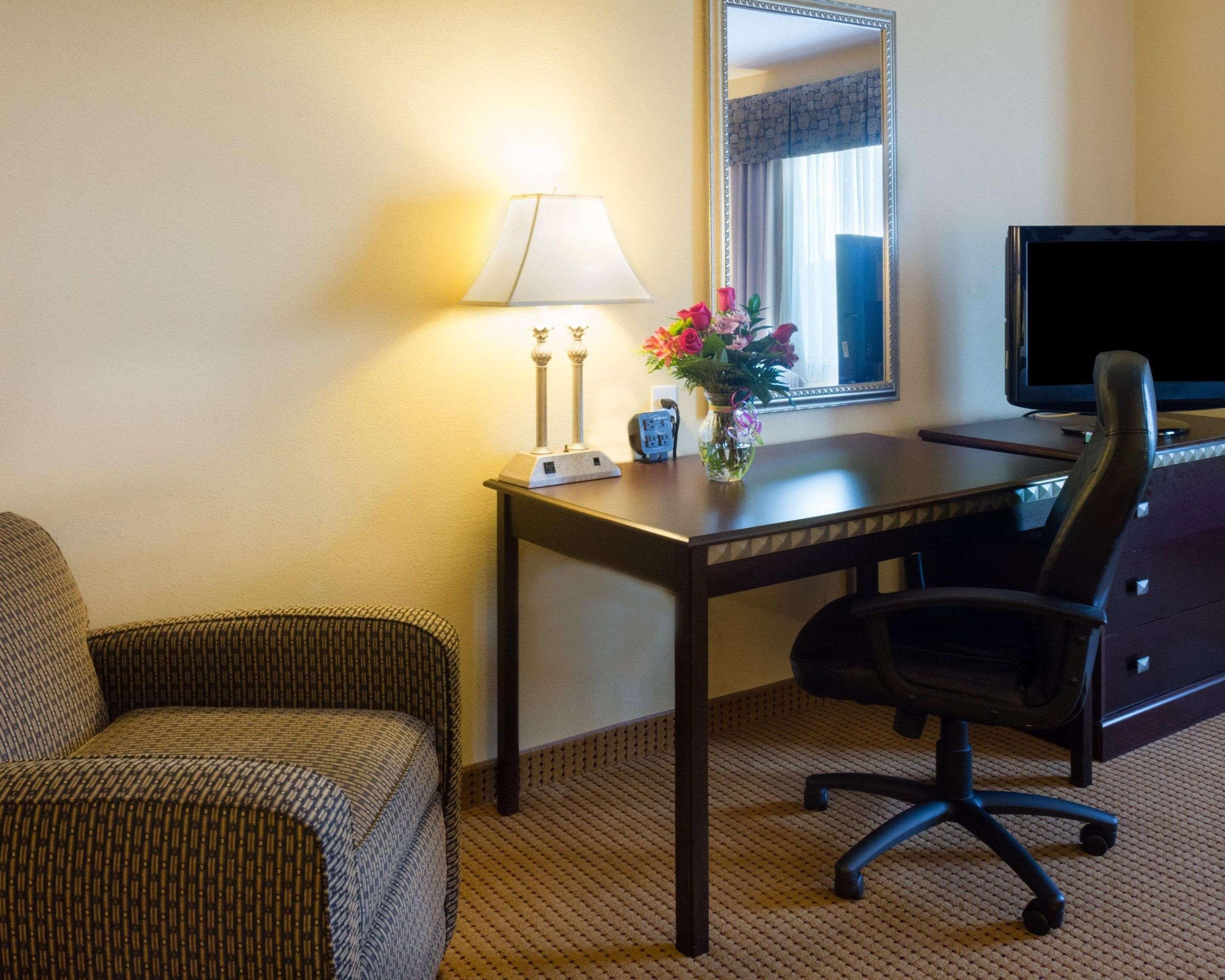 Comfort Suites Fredericksburg North Esterno foto